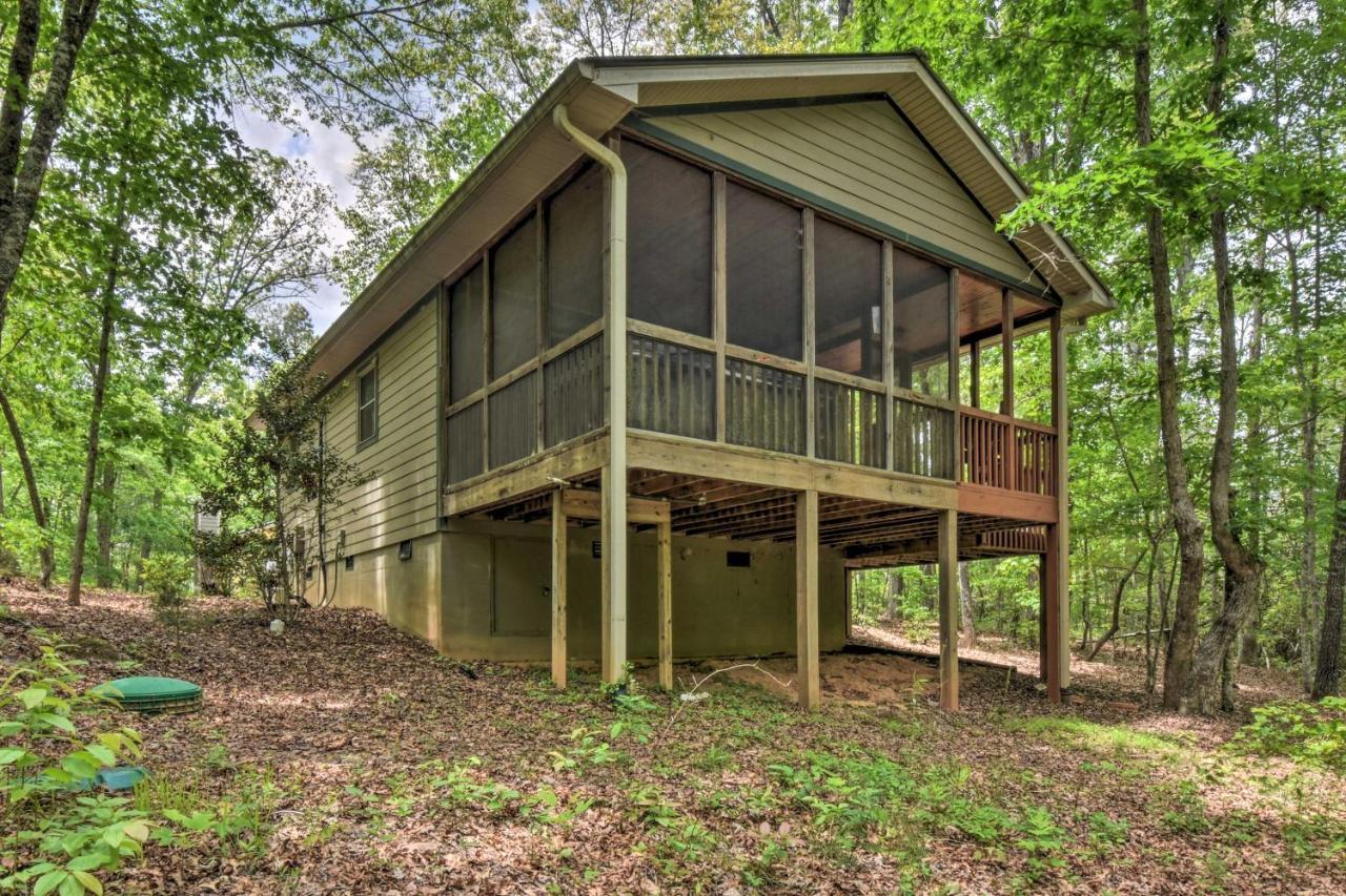 The Honeybee Cabin With Private Porch And Hot Tub Clarkesville Екстериор снимка
