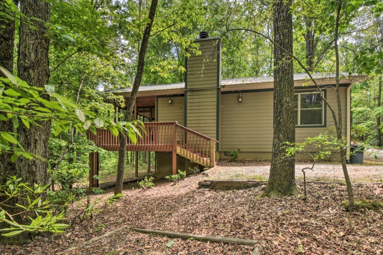 The Honeybee Cabin With Private Porch And Hot Tub Clarkesville Екстериор снимка